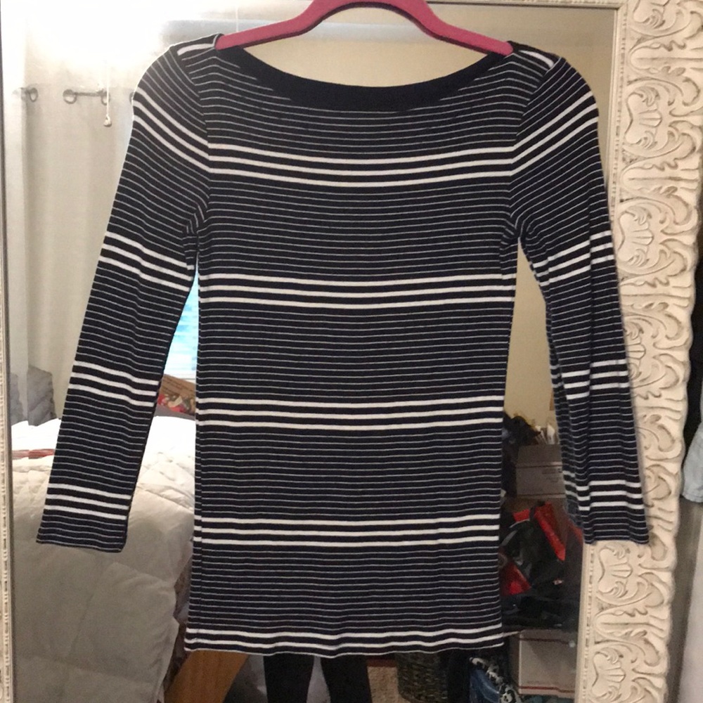 Gap Navy stripe top